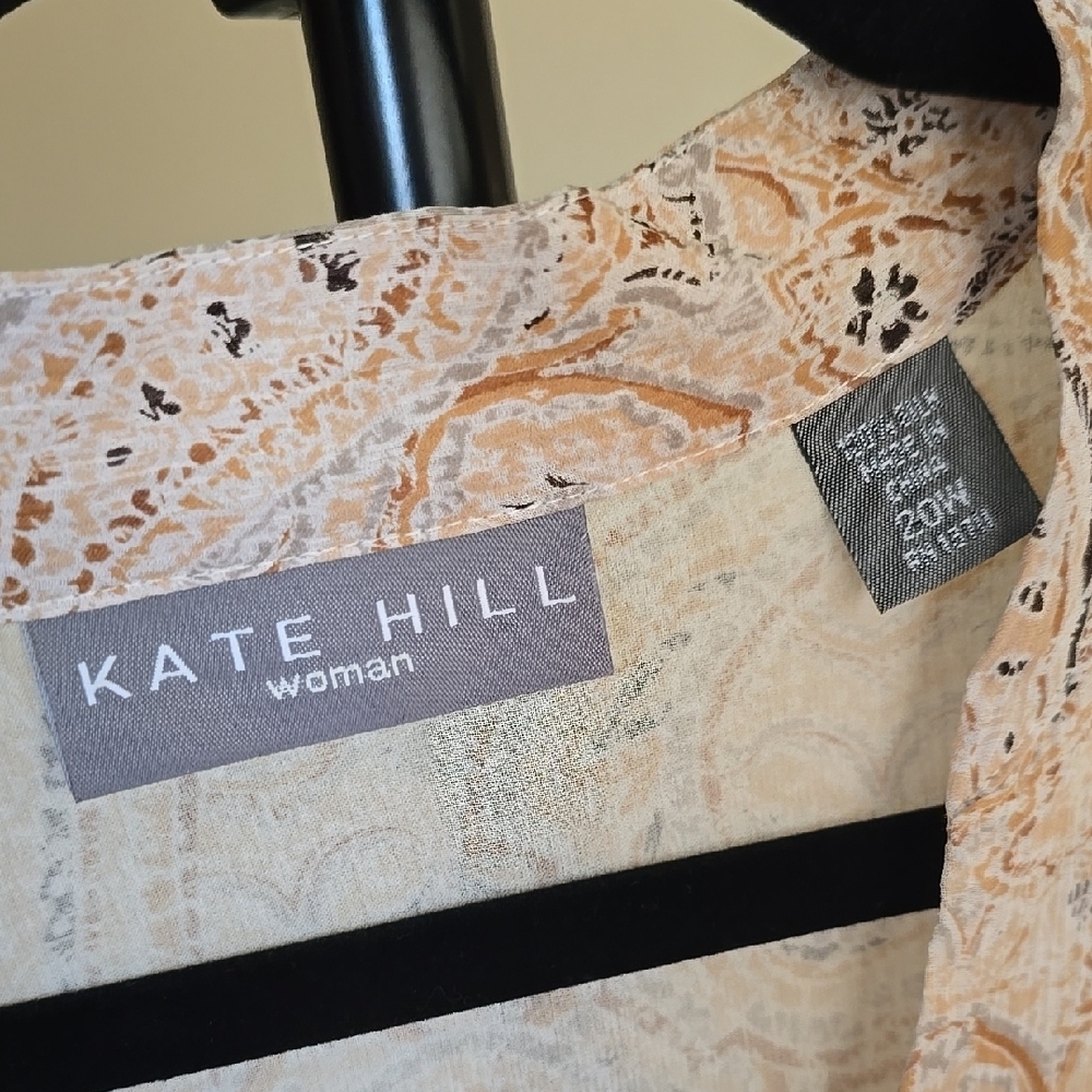 20W Silk Kate Hill Cream Print Long Sleeve Buttoned V-neck Blouse With Lining - Picture 3 of 5